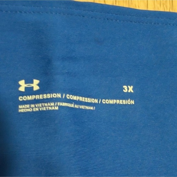Under Armour NWT Plus 3X Blue Compression High Rise Ankle Pocket Leggings NEW - Picture 4 of 6